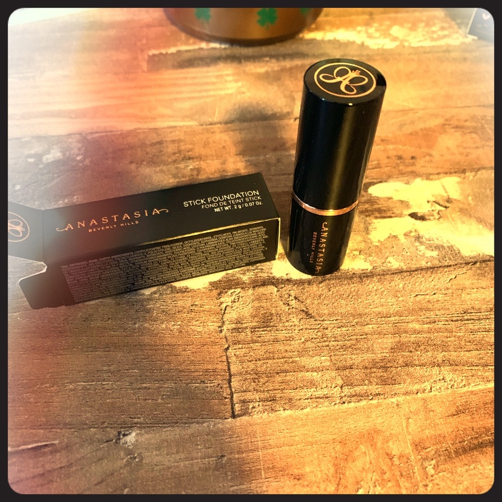 Anastasia Stick Foundation mini in Expresso
